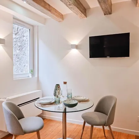 Le Bonbon - Avec Jacuzzi Prive Au Coeur De Apartment
